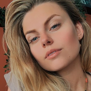 Britt Scholte - Celebsnl and Social Media Collection in brittscholte_2586586532453589135_381390308.jpg - hidden celebrity photo